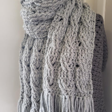 Chunky 3 Cable scarf