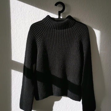 JURI Sweater