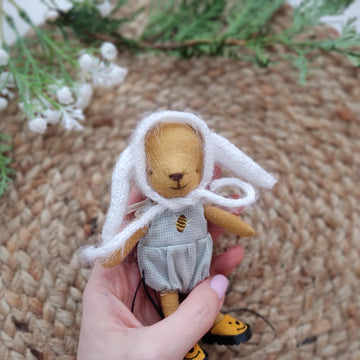 Bunny hat for Maileg mouse