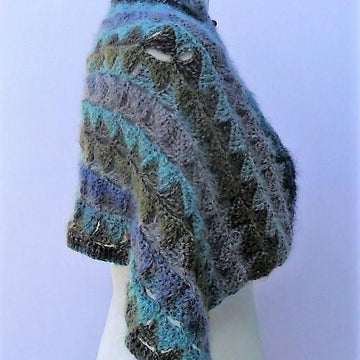 2 Yarns Soft Poncho