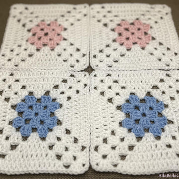 Granny Middle Cross Square