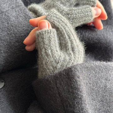 Chantal Mittens