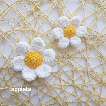 Daisy flowers 2 sizes crochet