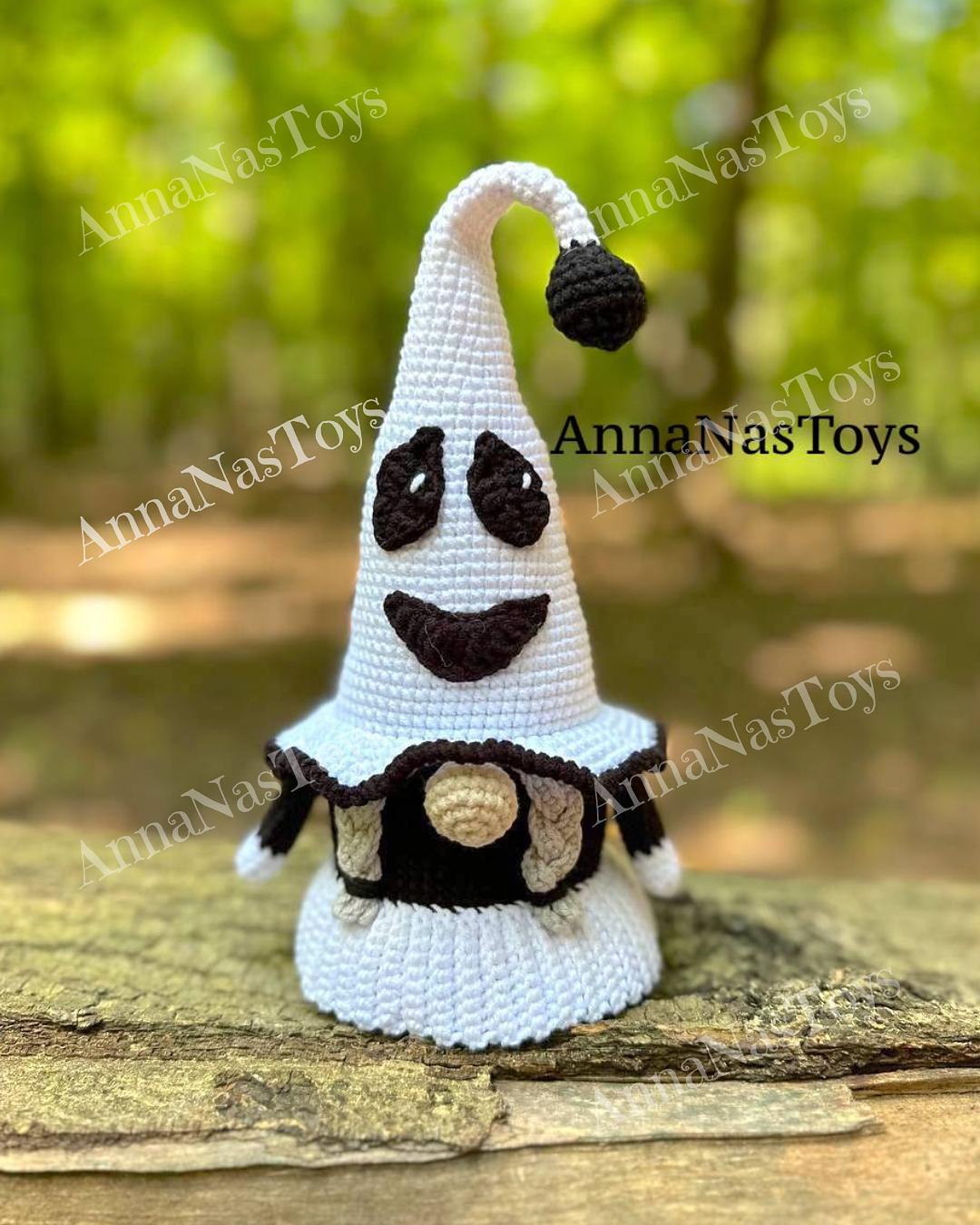 Gnome ghost (girl)