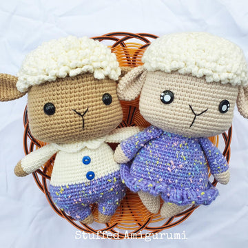 Chubby sheep couples