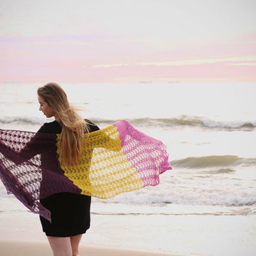 Feather & Fan Shawl