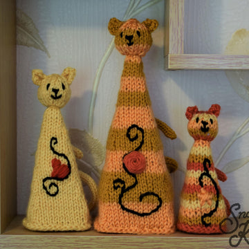 Quirky Cats Ornament Decoration Home Decor Snoo's Knits Pattern