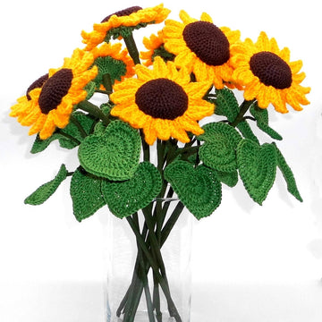Sunflowers - simple from scraps of yarn