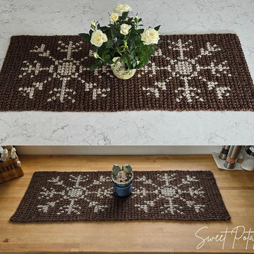 Winter Snowflake Table Runner