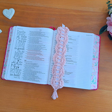 Crochet Romantic Bookmark Pattern
