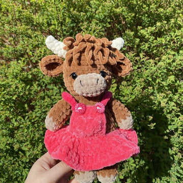 Highland cow with pinafore