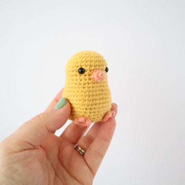 Henrietta the Hen with Reversible Egg to Chick