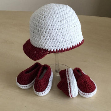 Sporty Baby Bootie & Hat Set N 234