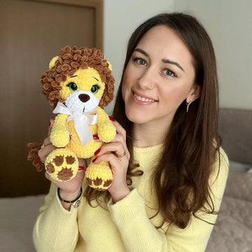 Lion toy