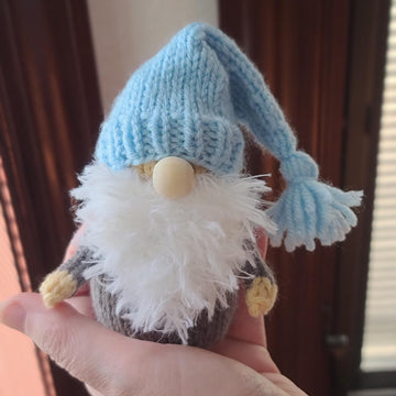 A Gnome of Many Hats