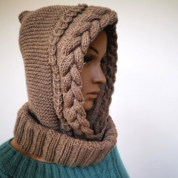 Hooded cowl Charlie with cables