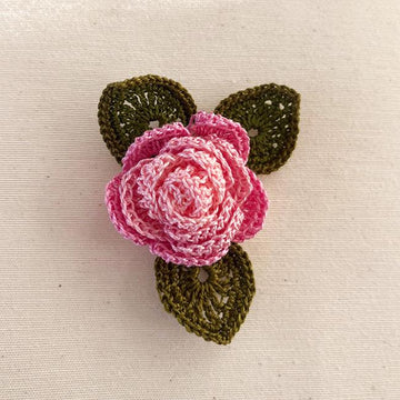 Rose bud. 15 petal