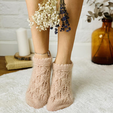 Lace slippers