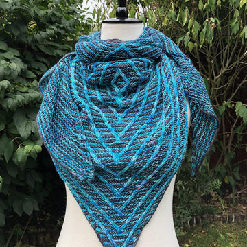 Ten of Diamonds Shawl