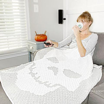 Skeleton Throw Blanket