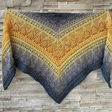 Triangular Scarf "Elysia"
