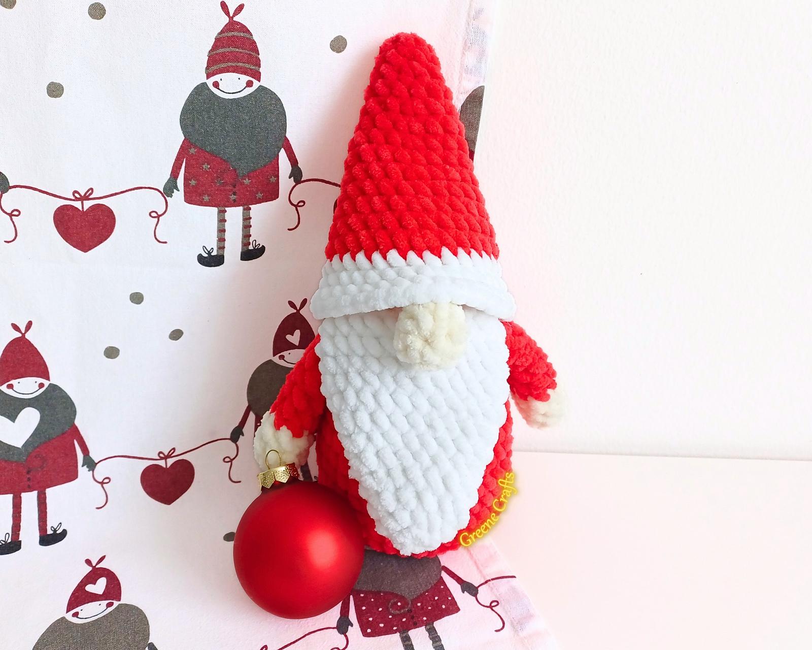 Christmas Gnome Plush Toy – No Sew Crochet Pattern