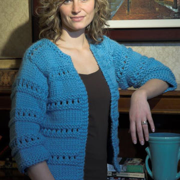 Woman’s Cardigan in Plymouth Yarn De Aire - 2380 - Downloadable PDF