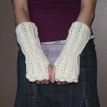 Lacy Wrist Warmers with Shell Edge