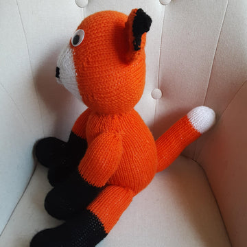 Cuddly Fox Knitting Pattern