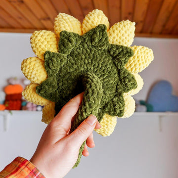Sunflower amigurumi fidget toy