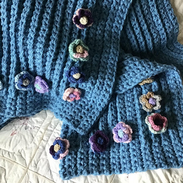 The Cabbage Rose Throw