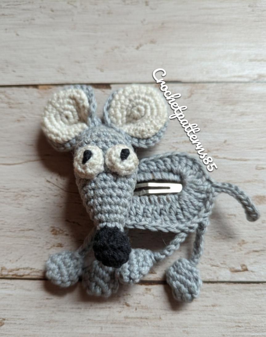 Silly Mouse Hair Clip English-US