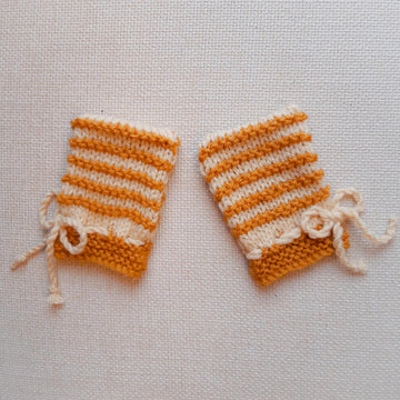Gold Style Mittens