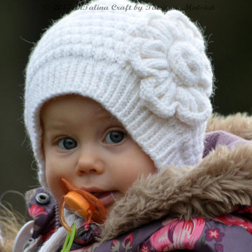 Snowy Flower Bonnet