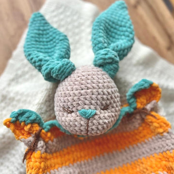 Sleepy Bunny Snuggler Crochet Pattern, Baby Comforter, Security Blanket, Comforter Pattern, PDF in English