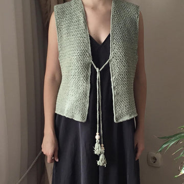 Dolphin Vest N 681