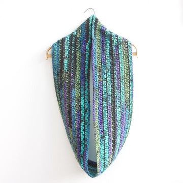 Textured Slouchy Hat and Circle Scarf