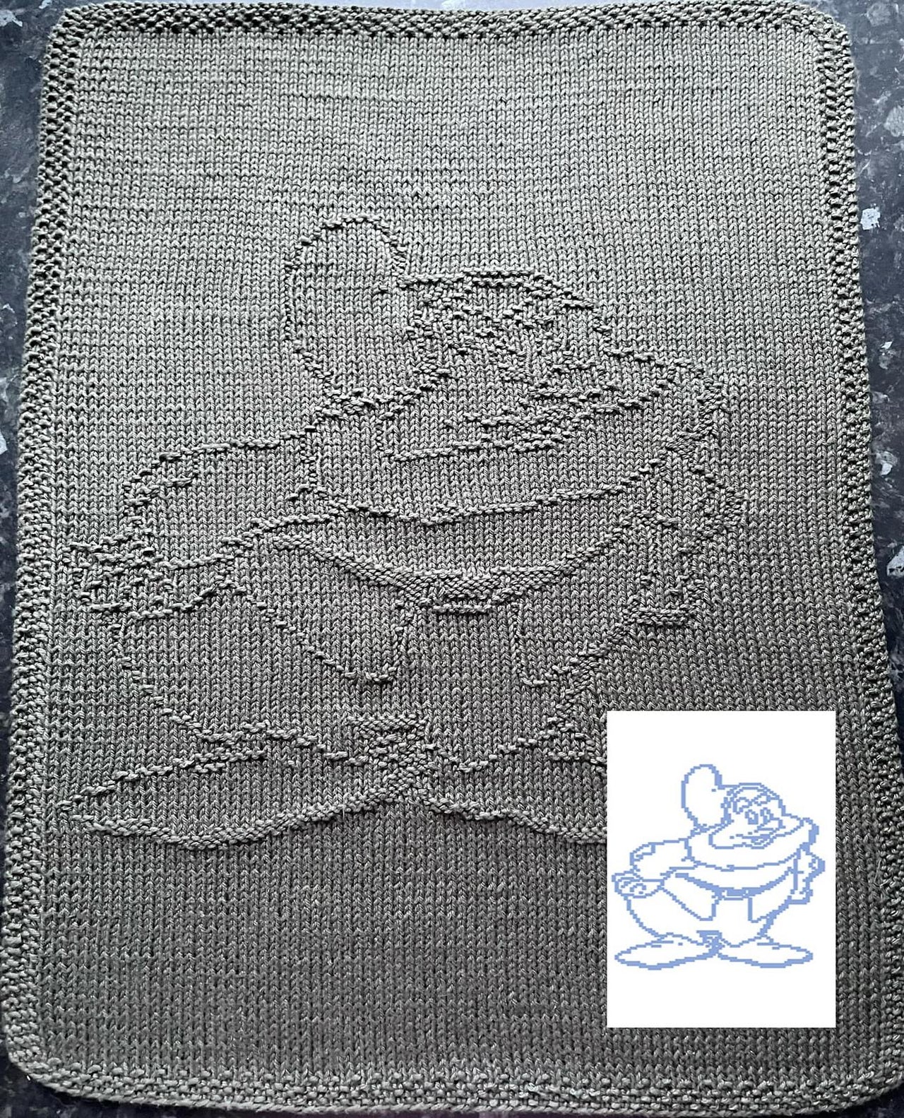 Nr. 870 Disney Happy guest towel