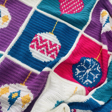 Merry Bauble Blanket