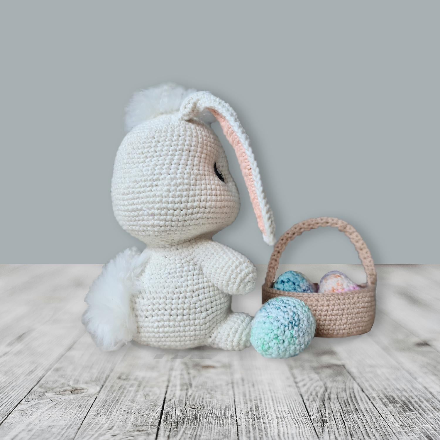 Hoppi - The Amigurumi Bunny