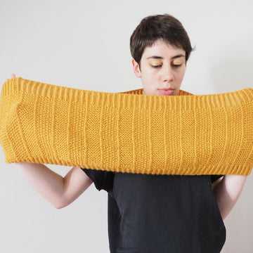 Poios Cowl