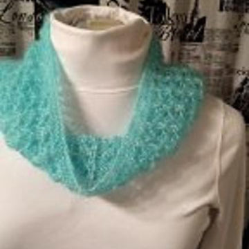 Lace Cowl