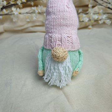 Knitted Spring Gnome