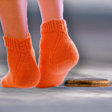 Sneaker socks. Knitting pattern