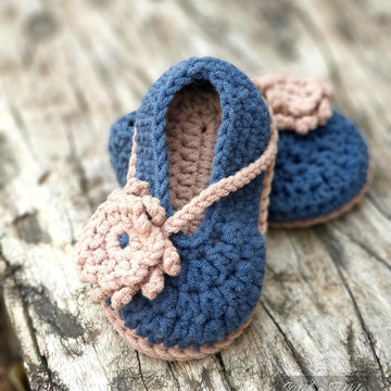Baby Mary Janes ,  baby bootie crochet pattern - 2 trim variations