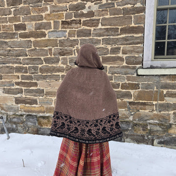 Corby Weemin II hooded cape SPORT weight