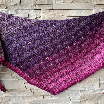 Flat Triangular Scarf "Merope"