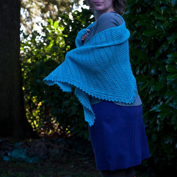 Vesna Shawlette