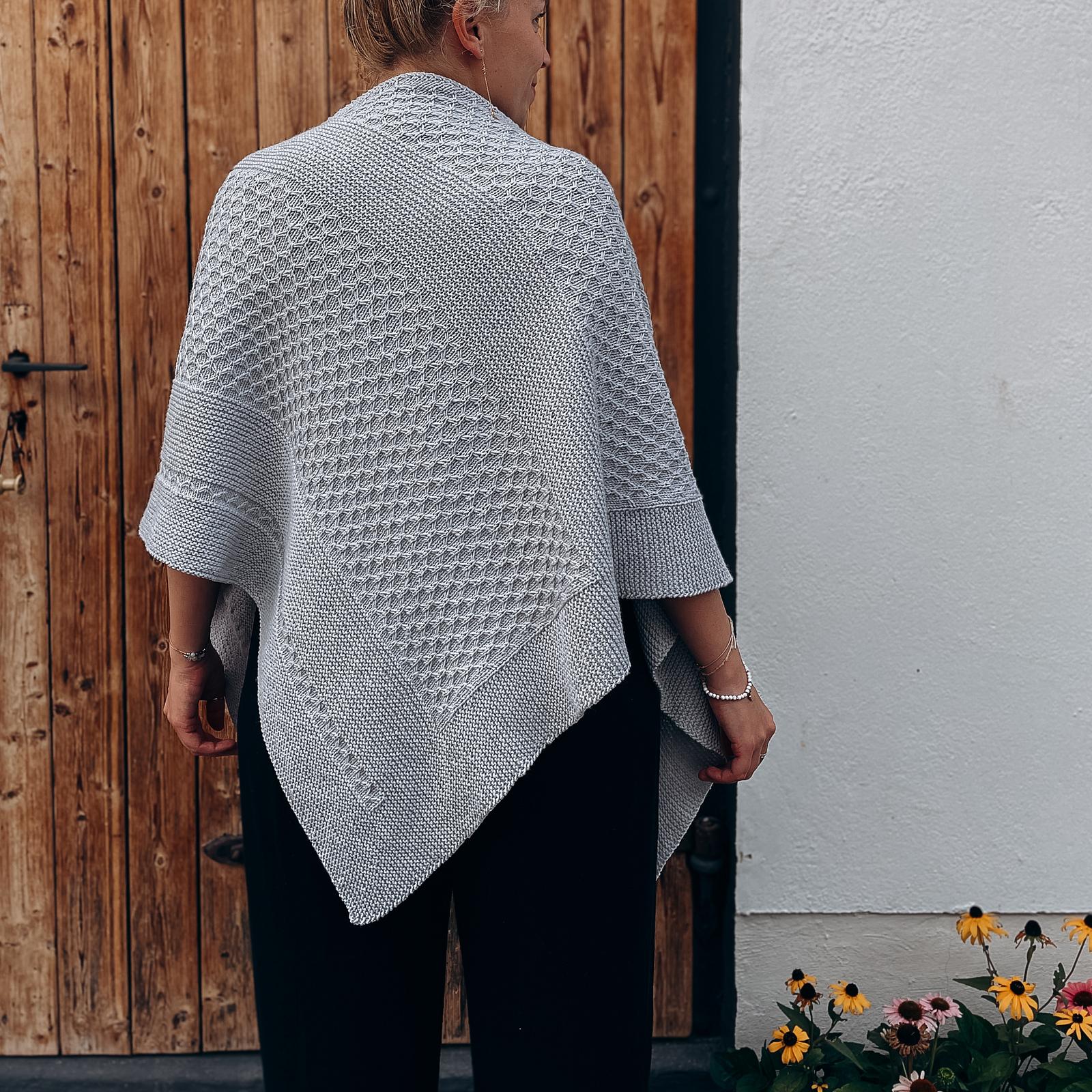 Ava Shawl