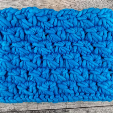 Broomstick Lace Chunky Neckwarmer